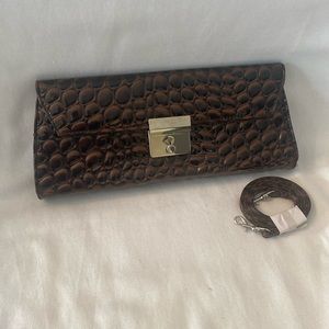 Faux alligator skin purse/clutch